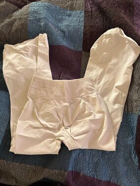 High-Waist Shaping pants-with cinched butt cheek area -